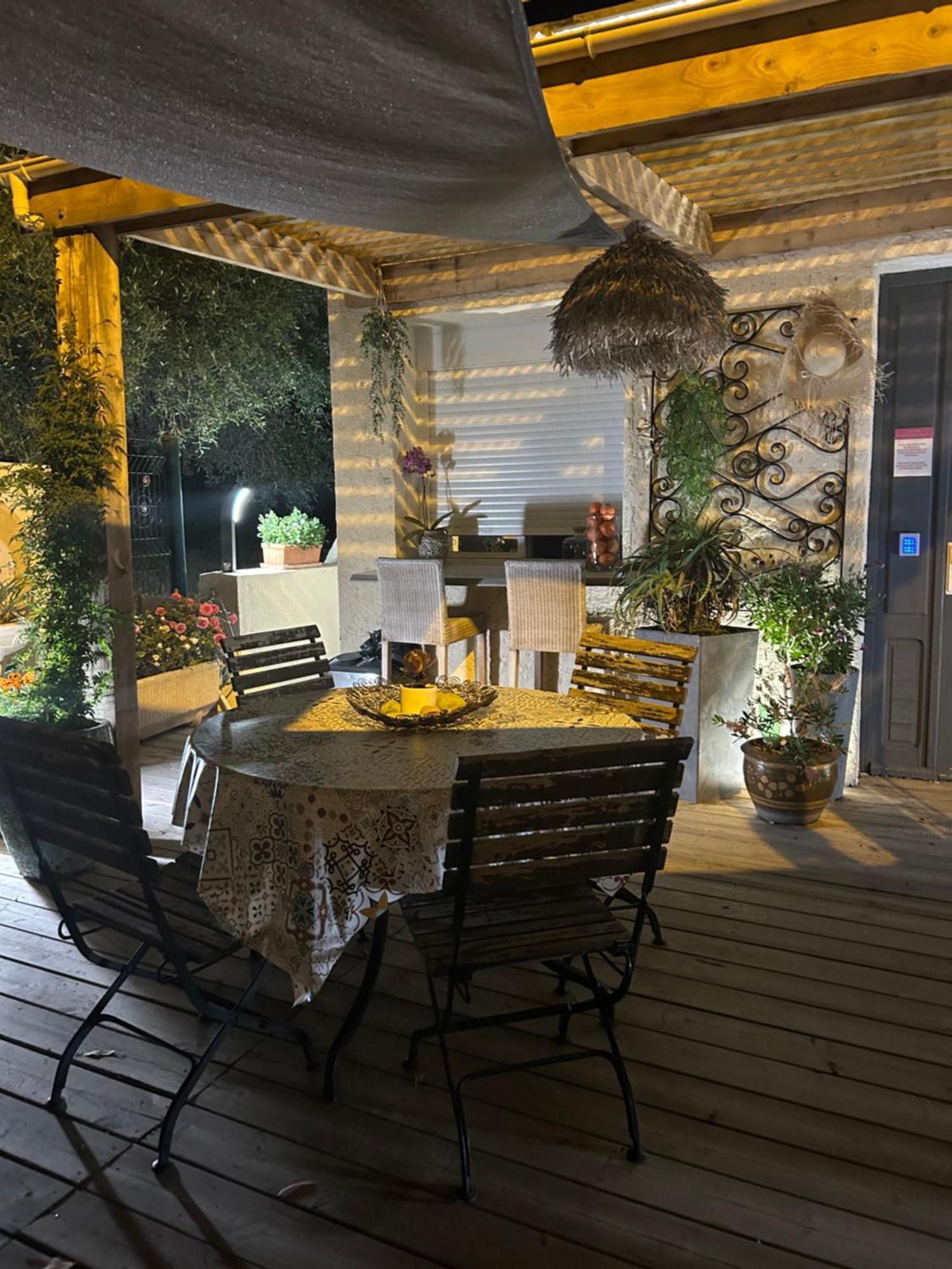 Hotel Auberge Provencale Saint-Raphael  Bagian luar foto